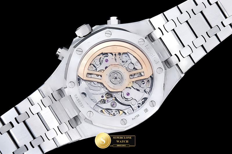 Audemars Piguet Ref. 26240 DDF - On-Wrist Presence & Case Thickness View (Photo 19 of 27)