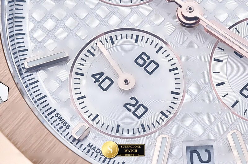 Audemars Piguet Ref. 26240 DDF - On-Wrist Presence & Case Thickness View (Photo 9 of 29)