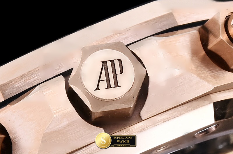 Audemars Piguet Ref. 26240 DDF - On-Wrist Presence & Case Thickness View (Photo 17 of 29)