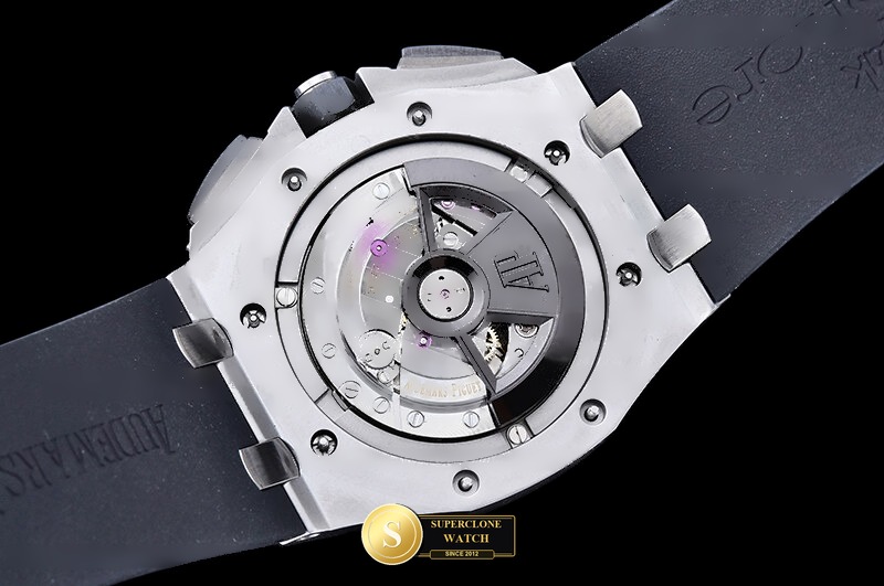 Audemars Piguet Ref. 26400 JF - On-Wrist Presence & Case Thickness View (Photo 19 of 26)
