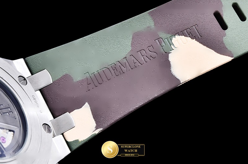 Audemars Piguet Ref. 26400 JF - On-Wrist Presence & Case Thickness View (Photo 13 of 26)