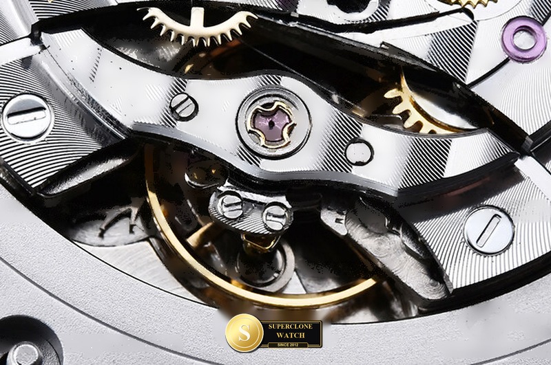 Audemars Piguet Ref. 26400 JF - On-Wrist Presence & Case Thickness View (Photo 21 of 25)