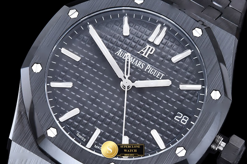 Audemars Piguet Ref. AP0982 ZF - Lug-to-Lug & Rehaut Engraving View (Photo 5 of 30)