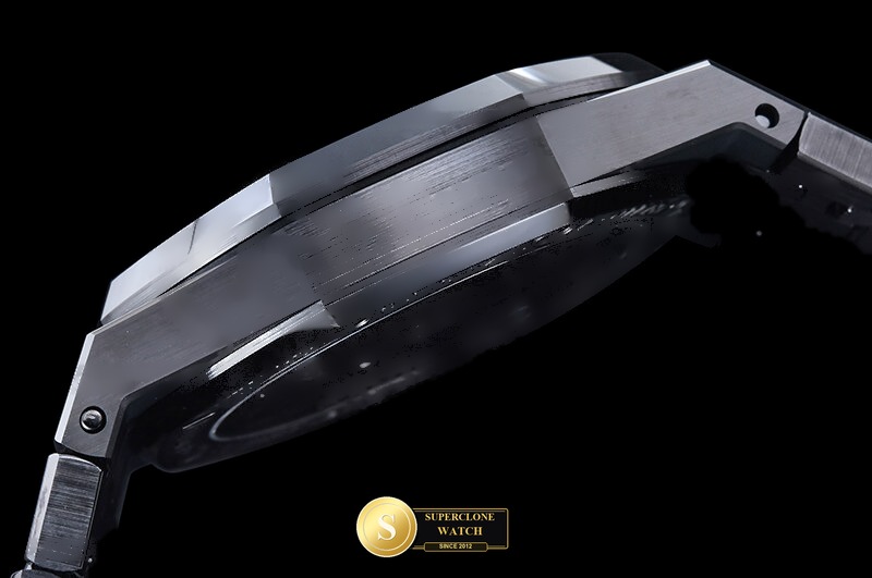Audemars Piguet Ref. AP0982 ZF - On-Wrist Presence & Case Thickness View (Photo 17 of 30)