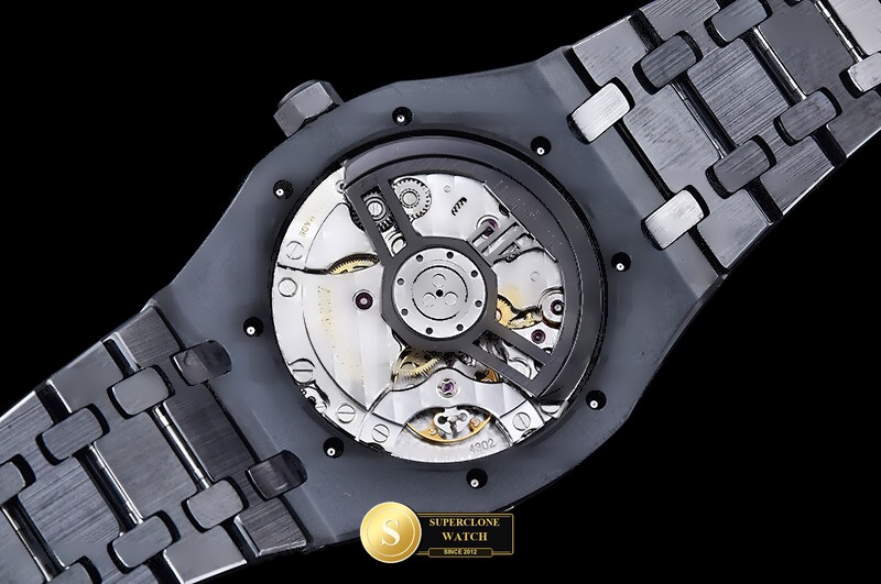 Audemars Piguet Ref. AP0982 ZF - On-Wrist Presence & Case Thickness View (Photo 21 of 30)