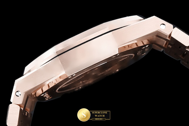 Audemars Piguet Ref. AP0929A ZF - On-Wrist Presence & Case Thickness View (Photo 17 of 28)