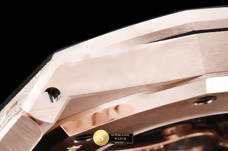 Audemars Piguet Ref. AP0929A ZF - Crown Guard & Dial Lume Verification (Photo 18 of 28)