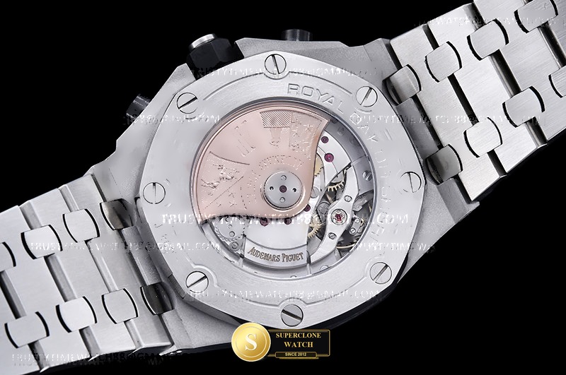 Audemars Piguet Ref. AP0867C ASIAN - On-Wrist Presence & Case Thickness View (Photo 17 of 24)