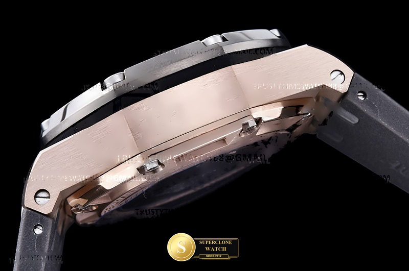Audemars Piguet Ref. AP0868C ASIAN - On-Wrist Presence & Case Thickness View (Photo 11 of 25)