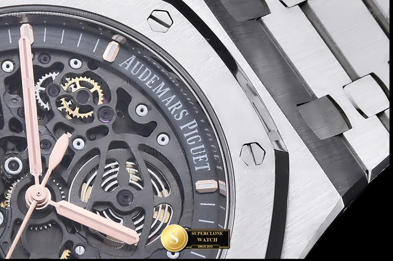 Audemars Piguet Ref. AP0870 ZF - On-Wrist Presence & Case Thickness View (Photo 7 of 25)