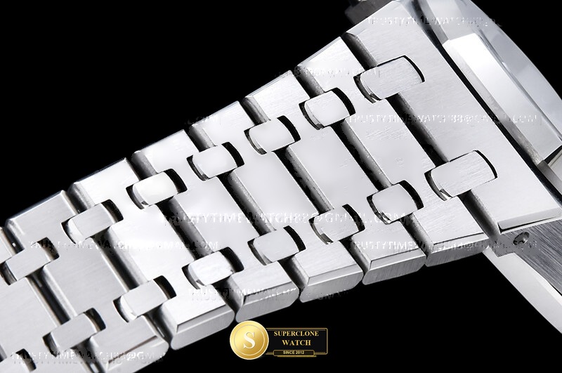 Audemars Piguet Ref. AP0879D ASIAN - Exhibition Caseback & Cloned Calibre Movement (Photo 4 of 23)