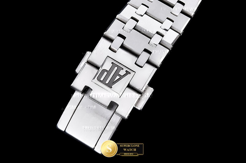 Audemars Piguet Ref. AP0879D ASIAN - Crown Guard & Dial Lume Verification (Photo 12 of 23)