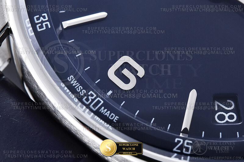 Audemars Piguet Ref. AP0880B APSF - On-Wrist Presence & Case Thickness View (Photo 9 of 23)