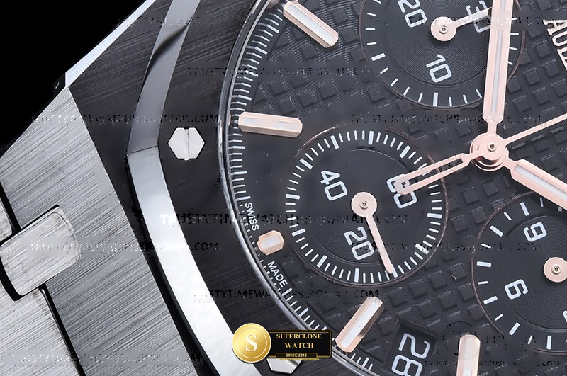 Audemars Piguet Ref. 26240 APSF - Crown Guard & Dial Lume Verification (Photo 8 of 24)