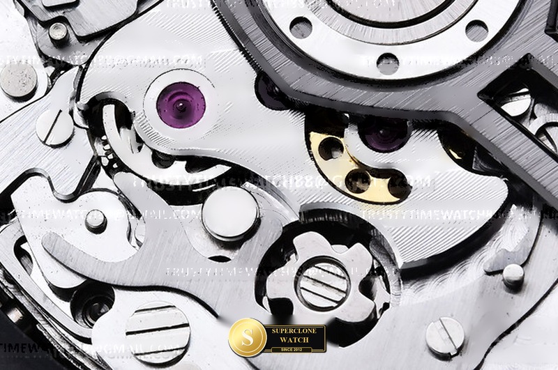 Audemars Piguet Ref. 26240 APSF - On-Wrist Presence & Case Thickness View (Photo 23 of 24)
