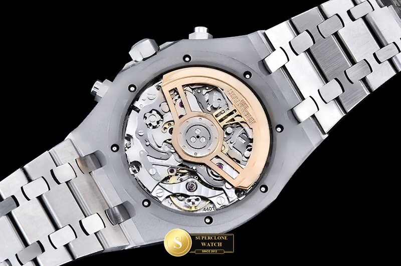 Audemars Piguet Ref. 26240 ZF - On-Wrist Presence & Case Thickness View (Photo 17 of 24)