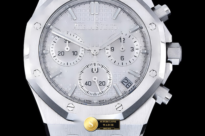Audemars Piguet Ref. 26240 ZF - Clasp & Solid 904L Bracelet Detail (Photo 3 of 24)