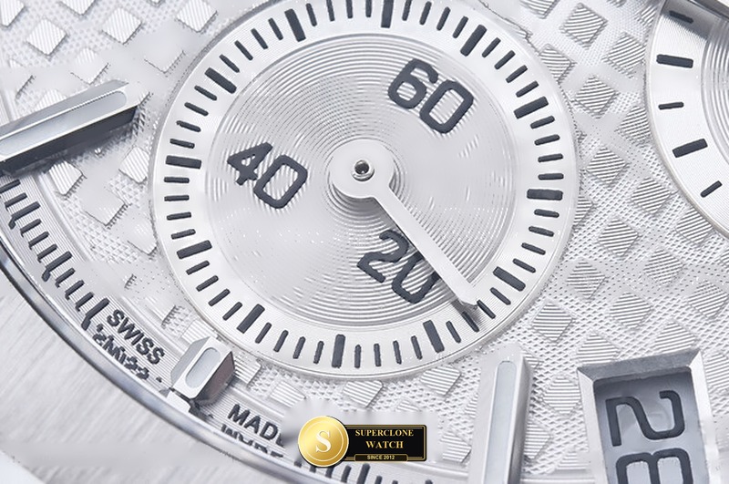 Audemars Piguet Ref. 26240 ZF - On-Wrist Presence & Case Thickness View (Photo 9 of 24)