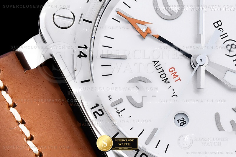 Bell & Ross Ref. BR146C WMF - On-Wrist Presence & Case Thickness View (Photo 7 of 24)