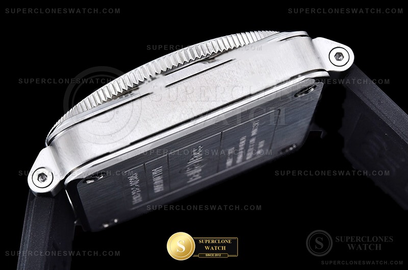 Bell & Ross Ref. BR151C WMF - On-Wrist Presence & Case Thickness View (Photo 15 of 28)