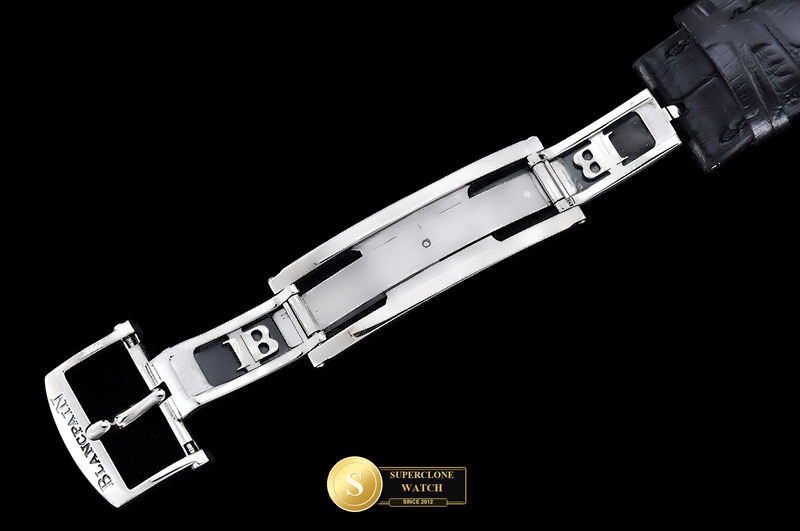 Blancpain Ref. BLP092A APSF - On-Wrist Presence & Case Thickness View (Photo 11 of 21)