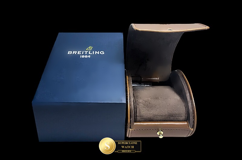 Breitling Ref. BRBOX002 ASIAN - Lug-to-Lug & Rehaut Engraving View (Photo 5 of 8)