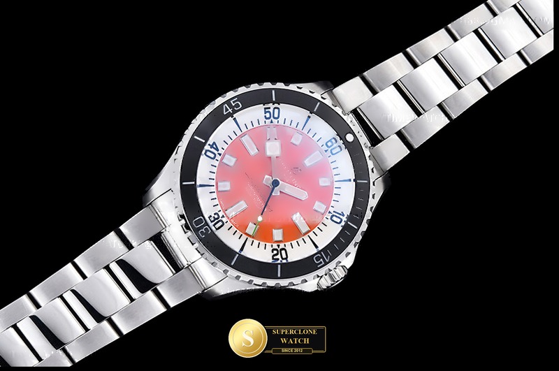 Breitling Ref. BSW0525C ASIAN - Lug-to-Lug & Rehaut Engraving View (Photo 5 of 24)