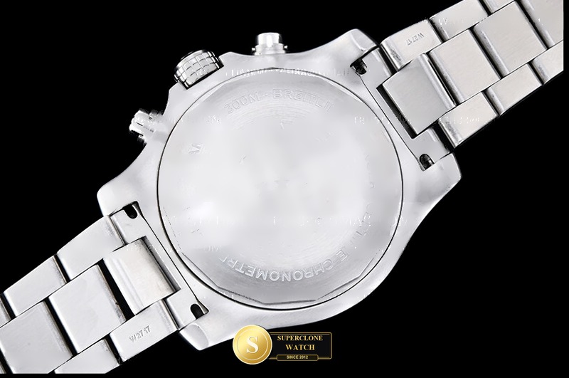 Breitling Ref. BSW0530B ASIAN - On-Wrist Presence & Case Thickness View (Photo 19 of 22)
