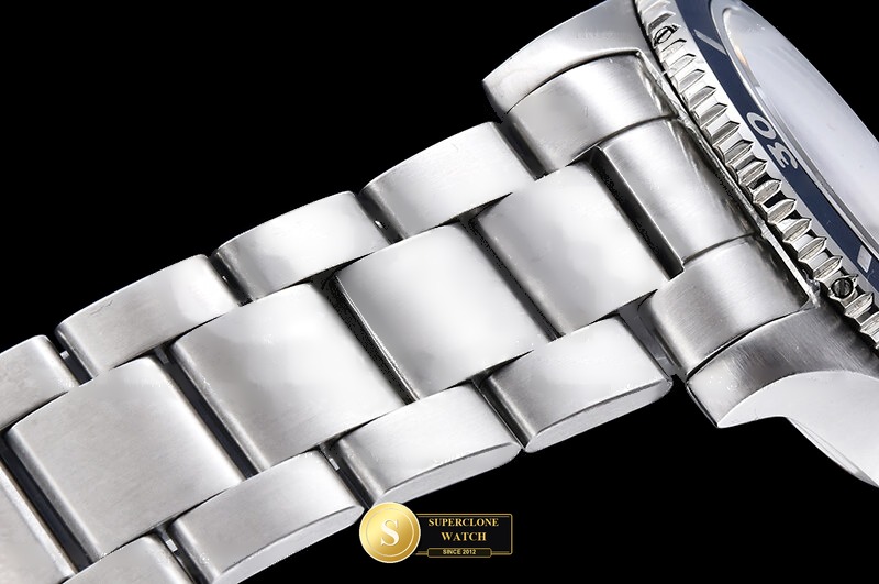 Breitling Ref. BSW0531A TF - Crown Guard & Dial Lume Verification (Photo 12 of 24)
