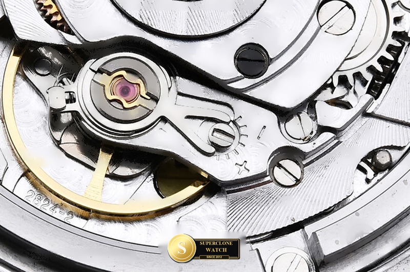 Breitling Ref. BSW0531B TF - Crown Guard & Dial Lume Verification (Photo 22 of 24)