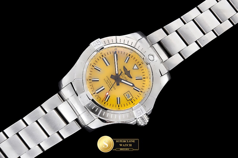 Breitling Ref. BSW0534B TF - Exhibition Caseback & Cloned Calibre Movement (Photo 4 of 24)