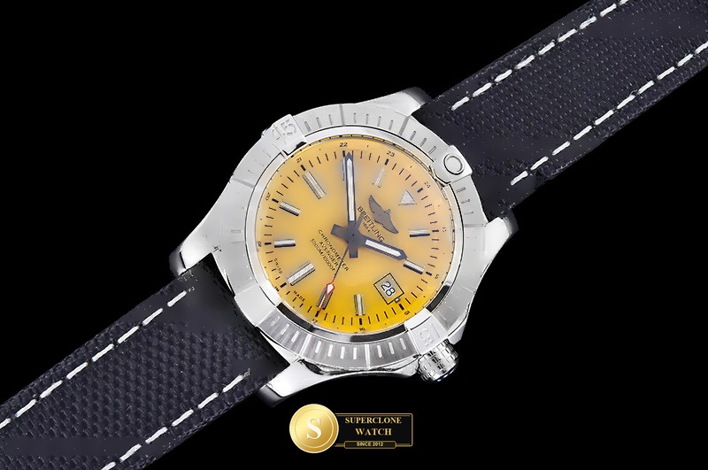 Breitling Ref. BSW0535B TF - Exhibition Caseback & Cloned Calibre Movement (Photo 4 of 23)
