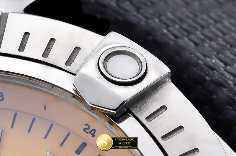 Breitling Ref. BSW0535B TF - Crown Guard & Dial Lume Verification (Photo 10 of 23)