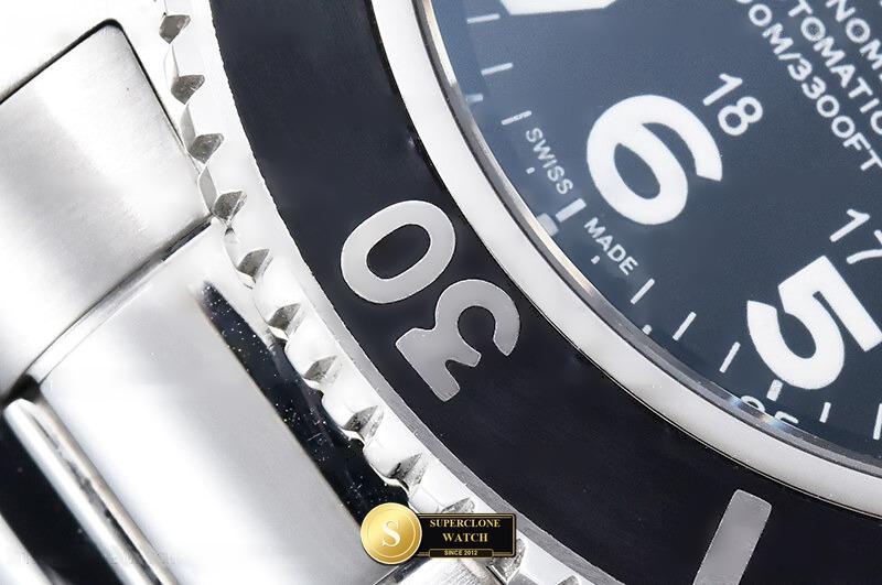 Breitling Ref. BSW0539B TF - On-Wrist Presence & Case Thickness View (Photo 11 of 21)