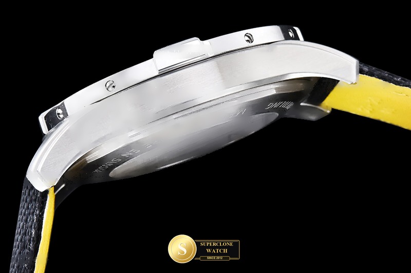 Breitling Ref. BSW0541A OXF - Crown Guard & Dial Lume Verification (Photo 16 of 24)
