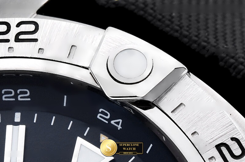 Breitling Ref. BSW0541C OXF - Crown Guard & Dial Lume Verification (Photo 8 of 24)