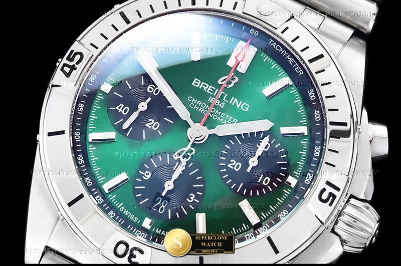 Breitling Ref. BSW0542E TF - Lug-to-Lug & Rehaut Engraving View (Photo 5 of 24)