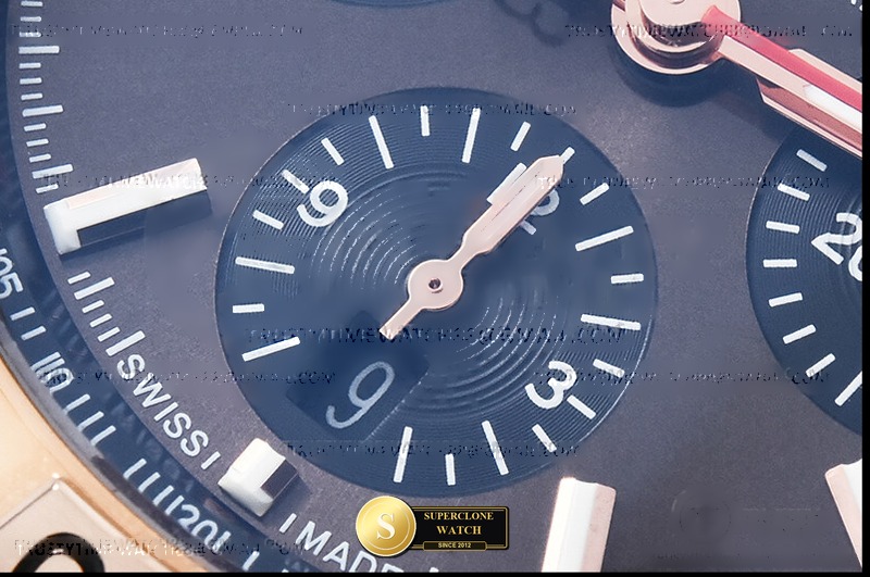 Breitling Ref. BSW0543C TF - On-Wrist Presence & Case Thickness View (Photo 9 of 22)