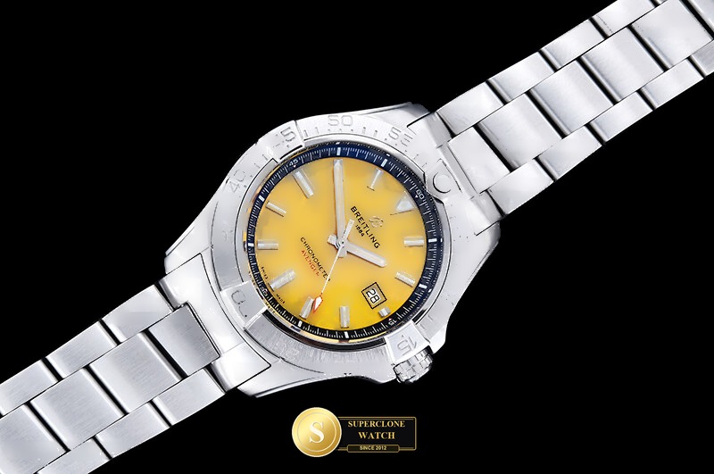 Breitling Ref. BSW0546B OXF - Exhibition Caseback & Cloned Calibre Movement (Photo 4 of 22)