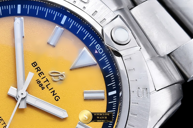 Breitling Ref. BSW0546B OXF - Lateral Bezel & Sapphire Crystal Profile (Photo 6 of 22)