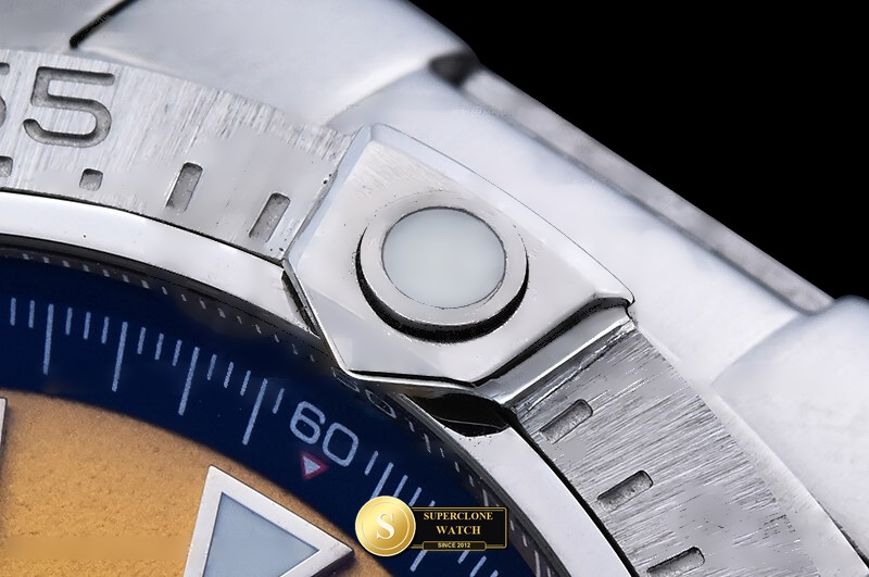 Breitling Ref. BSW0546B OXF - Crown Guard & Dial Lume Verification (Photo 8 of 22)