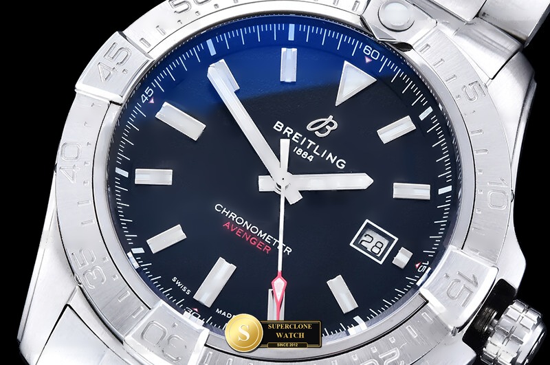 Breitling Ref. BSW0548A OXF - Lug-to-Lug & Rehaut Engraving View (Photo 5 of 21)