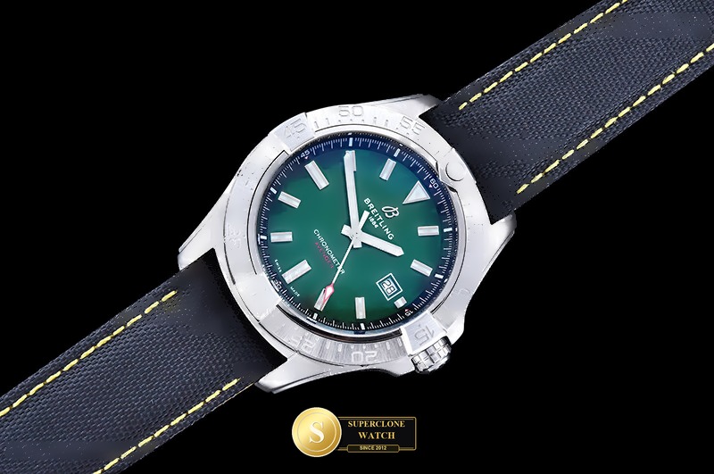 Breitling Ref. BSW0547 OXF - Exhibition Caseback & Cloned Calibre Movement (Photo 4 of 24)