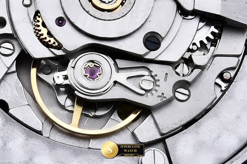 Breitling Ref. BSW0548B OXF - Crown Guard & Dial Lume Verification (Photo 22 of 24)