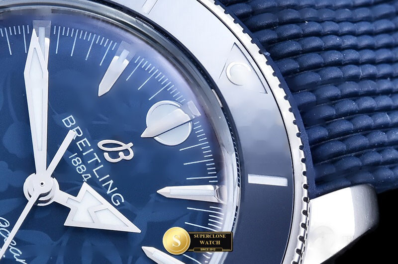 Breitling Ref. BSW0550A OXF - Lateral Bezel & Sapphire Crystal Profile (Photo 6 of 31)