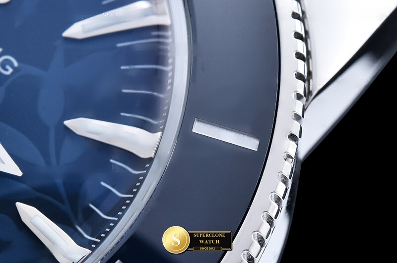 Breitling Ref. BSW0550A OXF - Crown Guard & Dial Lume Verification (Photo 14 of 31)