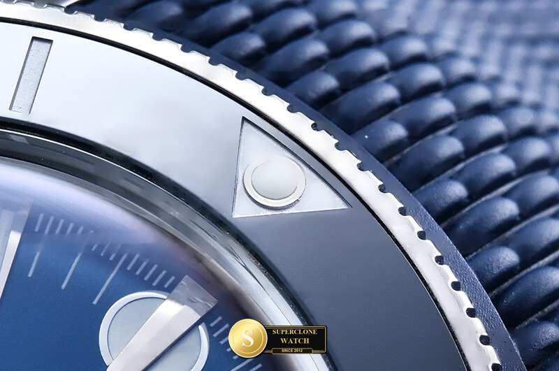 Breitling Ref. BSW0550B OXF - Crown Guard & Dial Lume Verification (Photo 10 of 31)