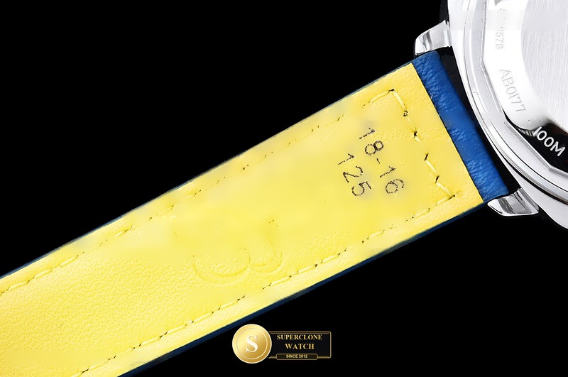 Breitling Ref. BSW0552A BLF - Crown Guard & Dial Lume Verification (Photo 16 of 23)