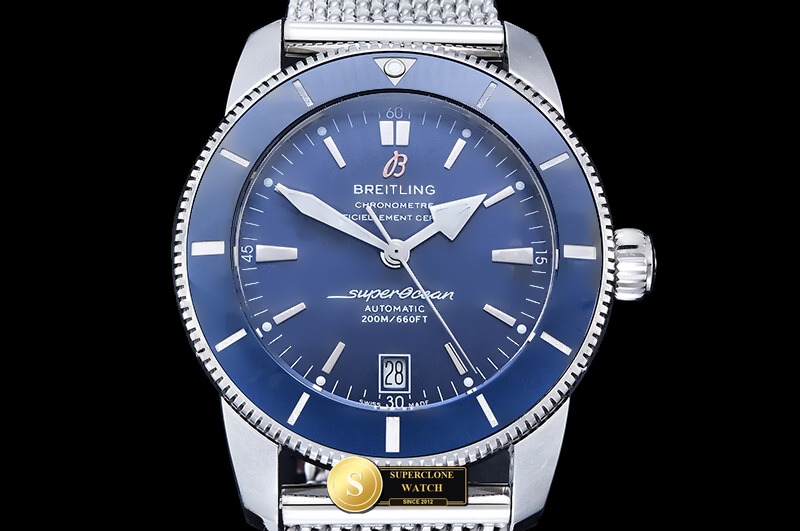 Breitling Ref. BSW0554C BLF - Clasp & Solid 904L Bracelet Detail (Photo 3 of 23)
