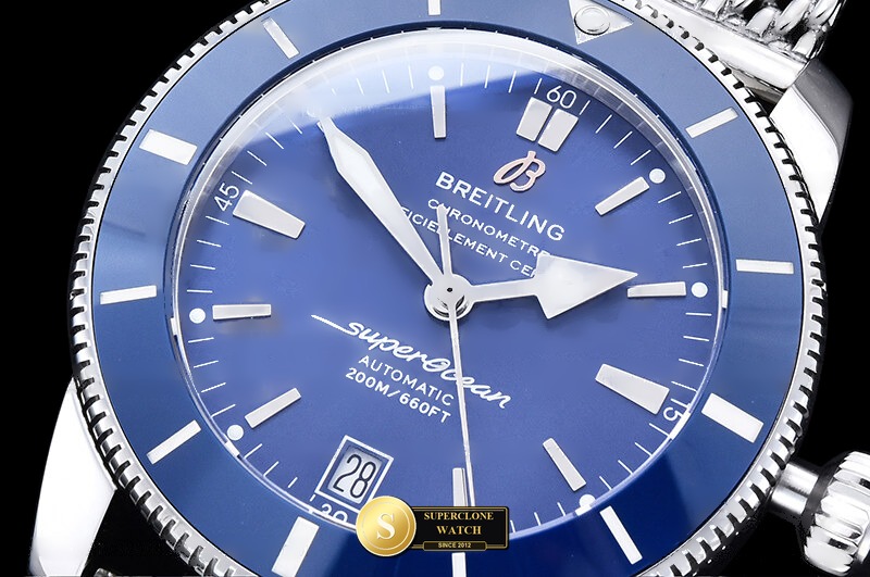 Breitling Ref. BSW0554C BLF - Lug-to-Lug & Rehaut Engraving View (Photo 5 of 23)